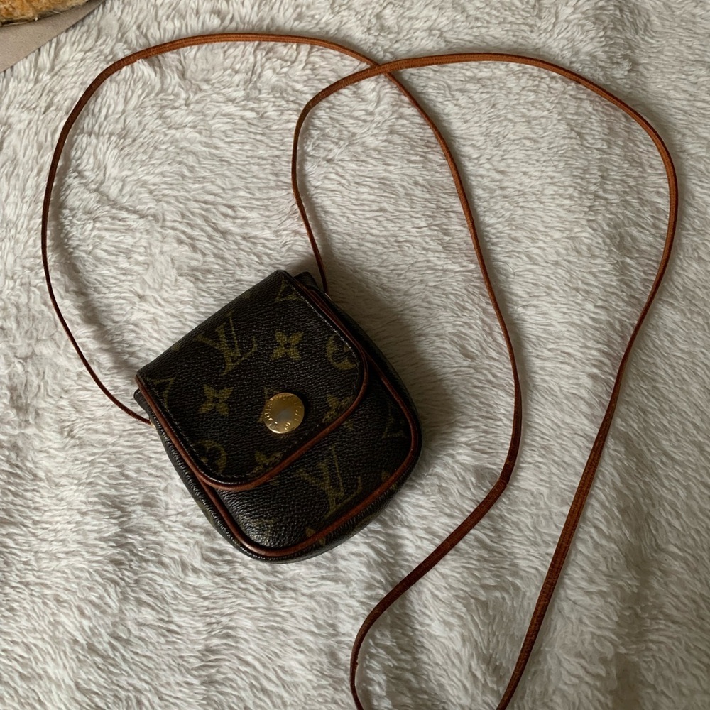 ❗️SOLD❗️Louis Vuitton Monogram Pochette - Picture 1 of 3